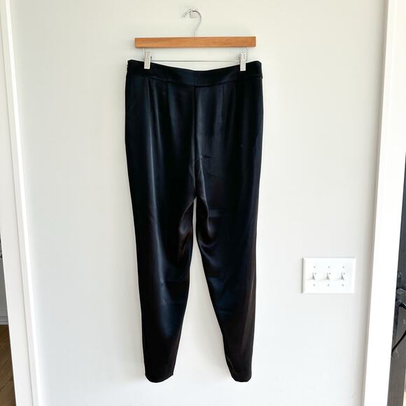 ST. JOHN Caviar Emma Liquid Satin Side Zip Pants Black 10 - Picture 3 of 11